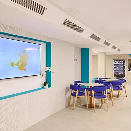 Ahoi! Urban Szálloda