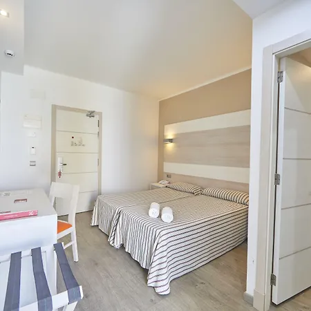 Ahoi! Urban Szálloda El Arenal