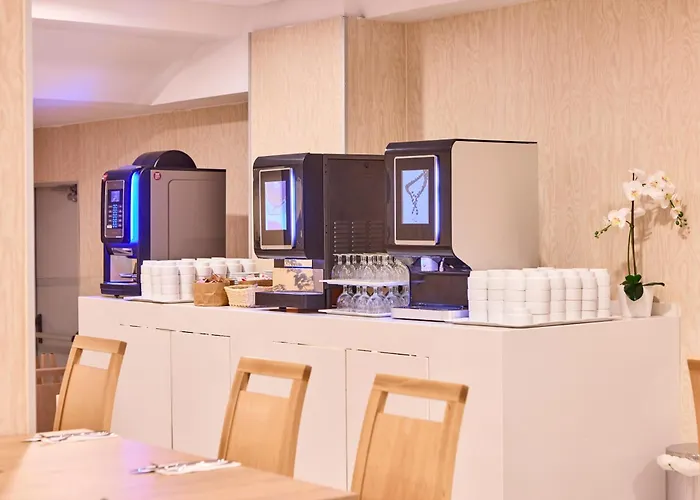 Ahoi! Urban Hotel 3*